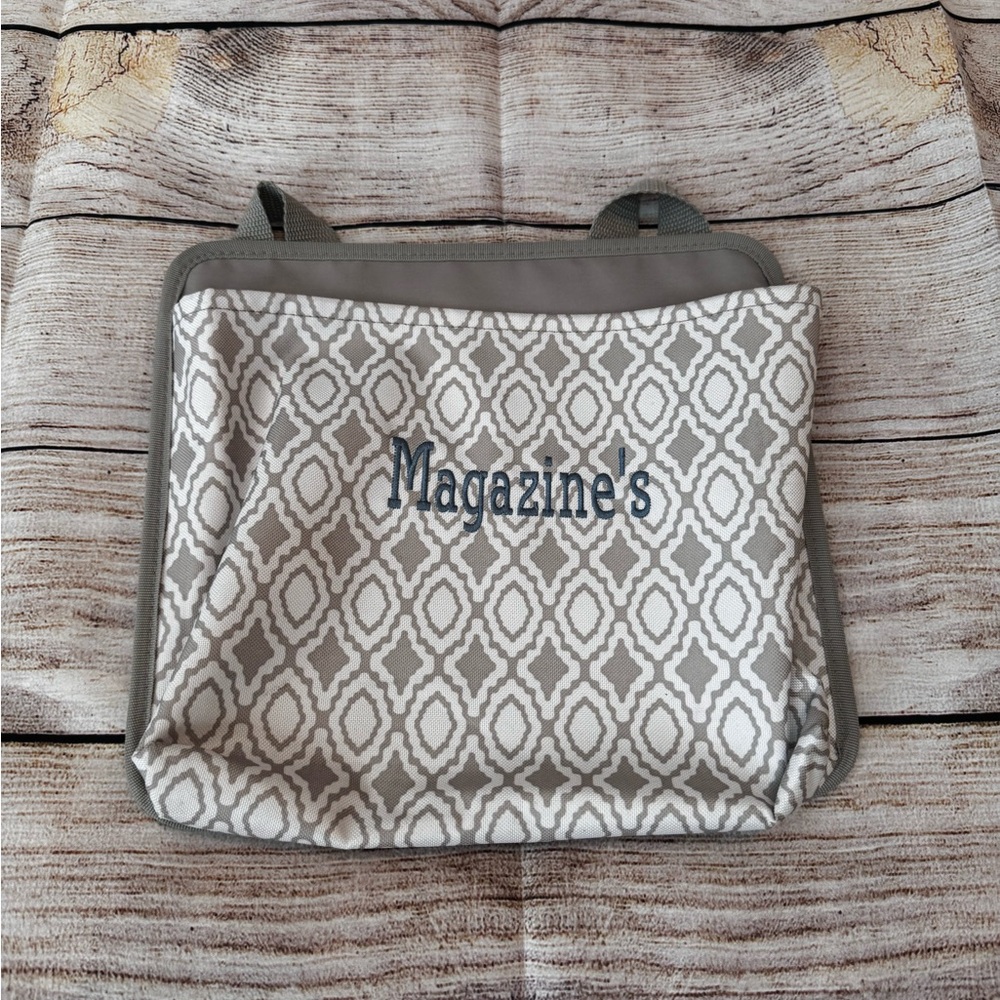 Thirty-One Gray and White Magazine Holder